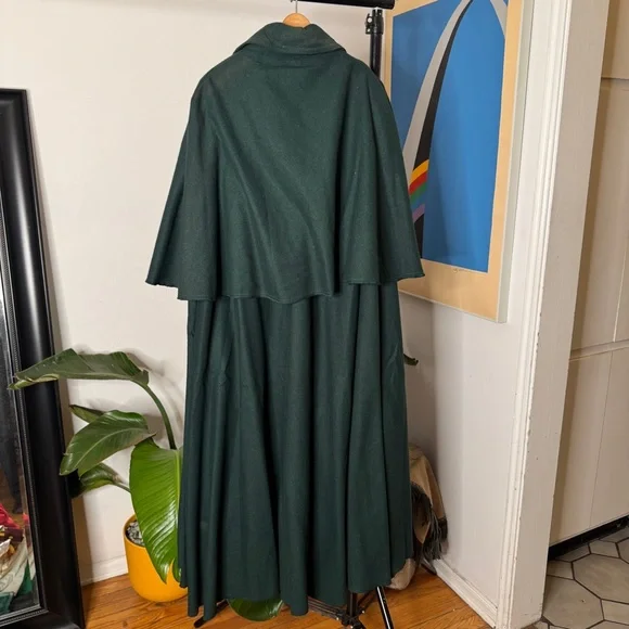 Vintage Victorian Forest-Green Wool Cloak - Picture 2 of 15